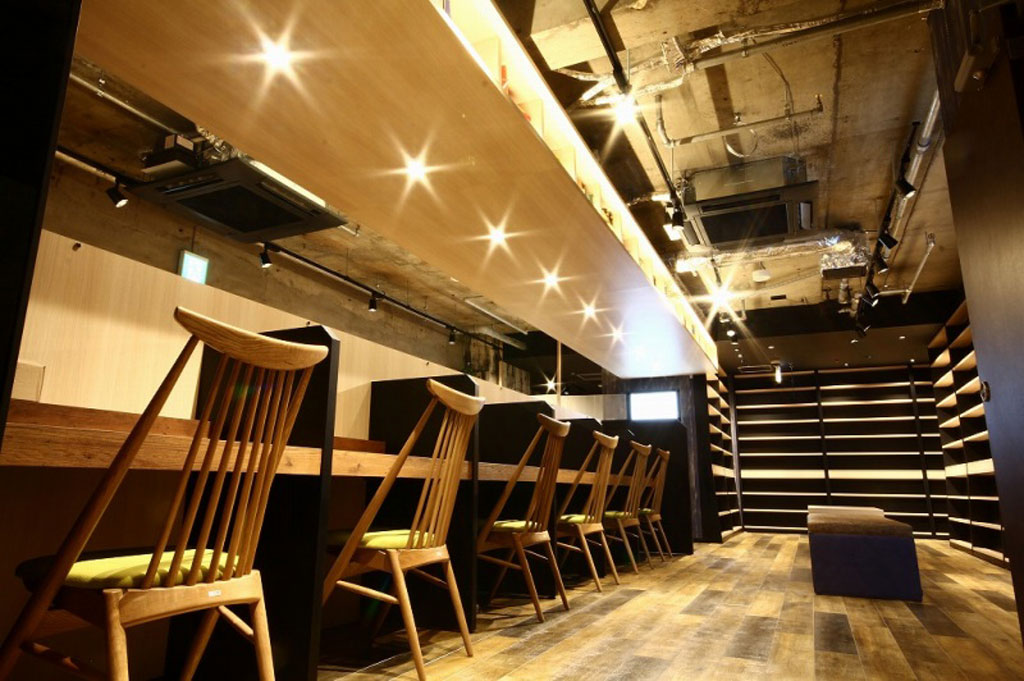 カスタマカフェ 町田店